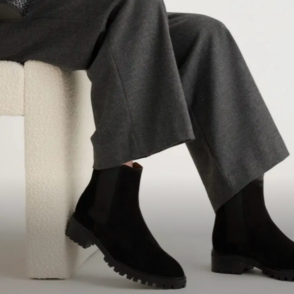 NEW QUINCE CHELSEA SUEDE PULL ON BOOTS WOMENS SIZE 9 BLACK 1.5 INCH HEEL - Picture 5 of 8